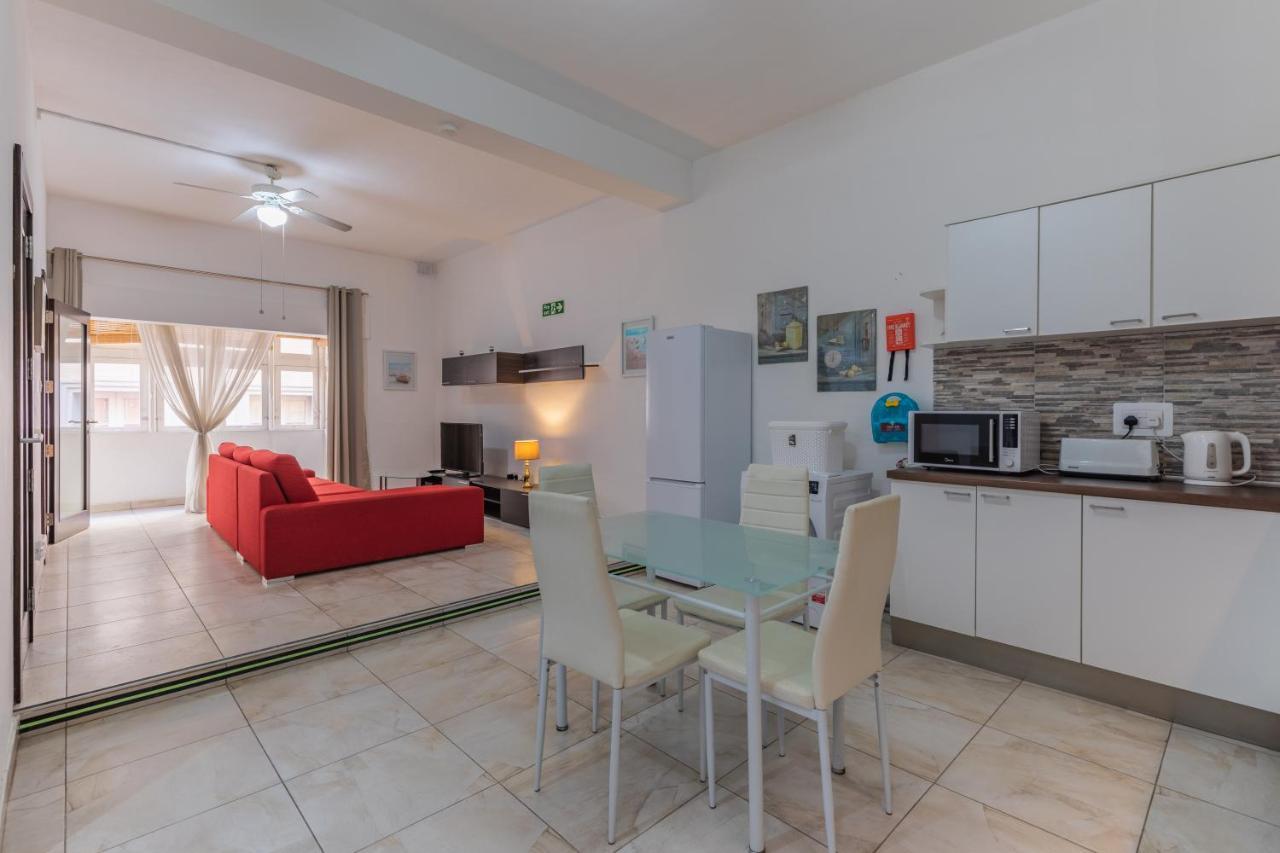 Bormla - Comfortable Two Bedroom Apartment Cospicua Kültér fotó