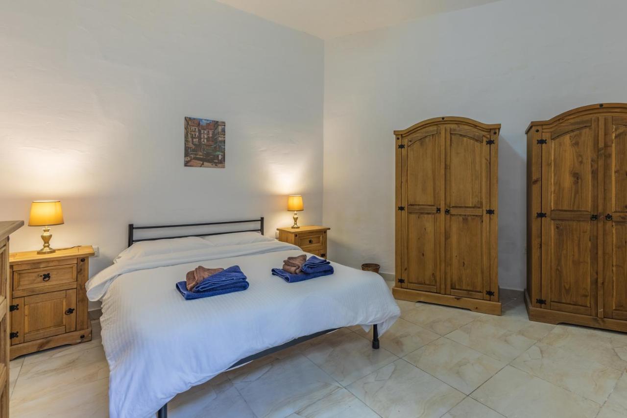 Bormla - Comfortable Two Bedroom Apartment Cospicua Kültér fotó