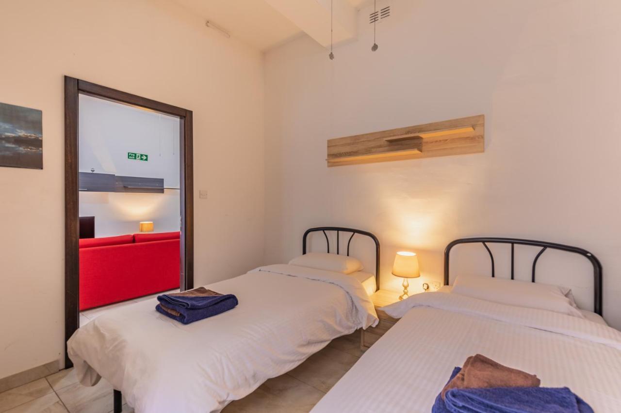 Bormla - Comfortable Two Bedroom Apartment Cospicua Kültér fotó